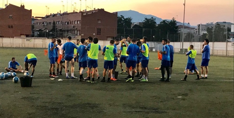 Últim entrenament del Sabadell Nord ahir a Ca n'Oriac abans de visitar avui el Prat | Adrián Arroyo