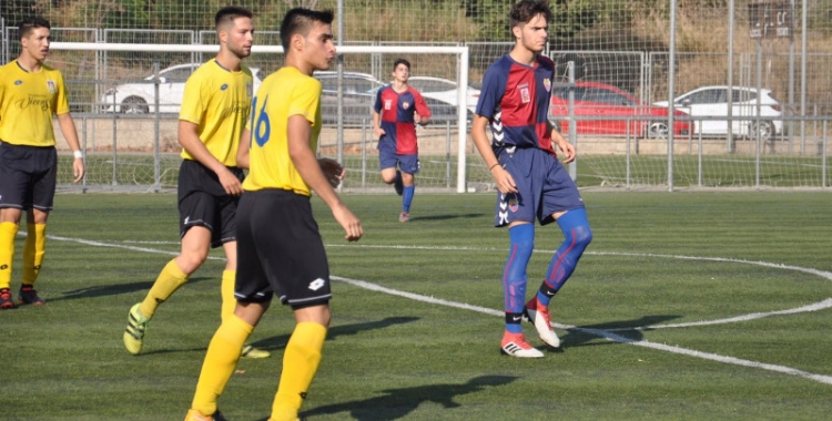 Moment de l'amistós entre el Mercantil i el Castelldefels | @CEMercantil