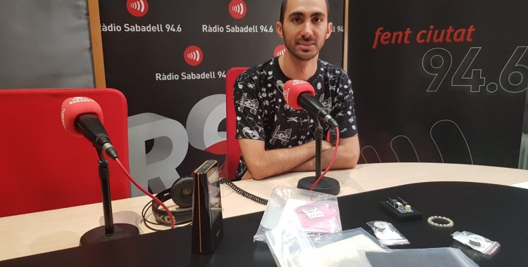 Miguel González als estudis de Ràdio Sabadell | Raquel García 