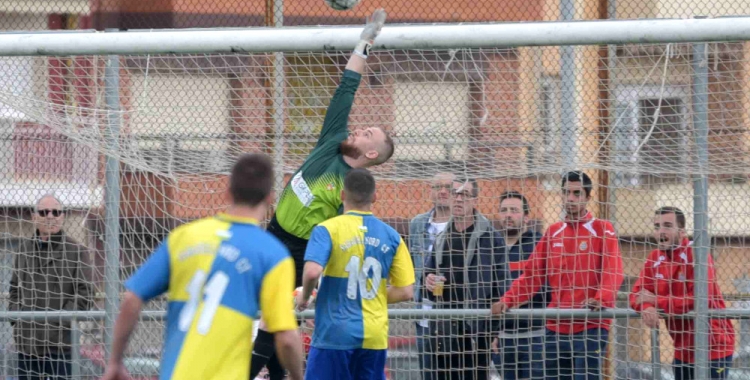 Lluri Granado ha encaixat nou gols en les vuit jornades disputades fins ara | Roger Benet