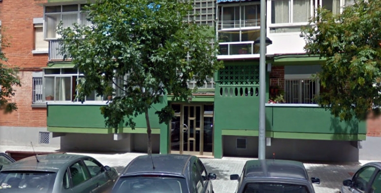 Imatge de l'immoble on vivien les dues víctimes al carrer Toses | Street View