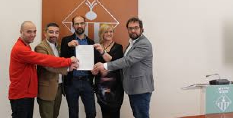 L'Ajuntament multa les elèctriques per talls de subministraments a famílies vulnerables