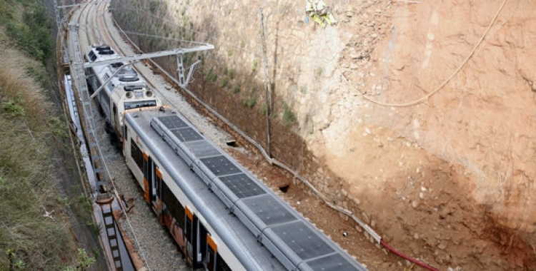 Retirada dels vagons del tren descarrilat a Vacarisses, el 22 de novembre | ACN