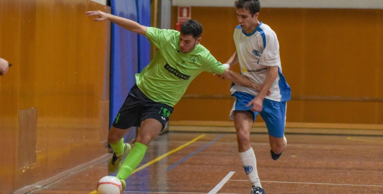 Oriol Comadran jugador de l'Escola Pia | Roger Benet