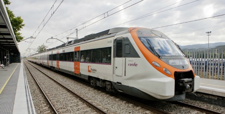 Sabadell se suma a la reivindicació per la falta d'inversions a la línia R4 de Rodalies