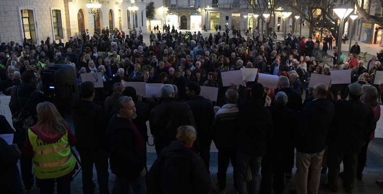 La lectura del manifest a la plaça Sant Roc | Roger Benet