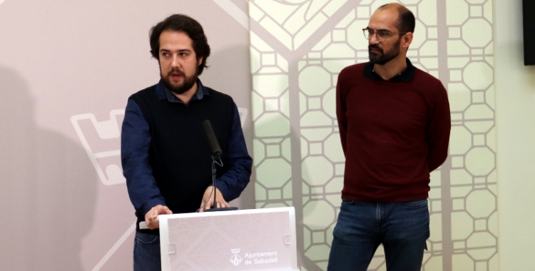 Edu Navarro i Maties Serracant, durant la presentació del conveni/  Ajuntament