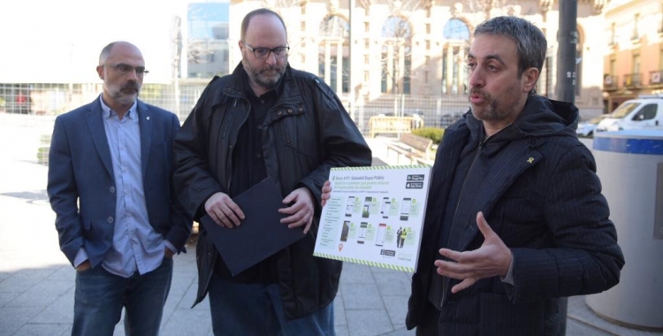 Guerrero i Soler presenten l'aplicació a la plaça del Gas | Roger Benet 