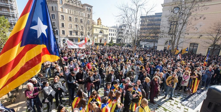 La manifestació ha acabat al Racó del Campanar/ Roger Benet