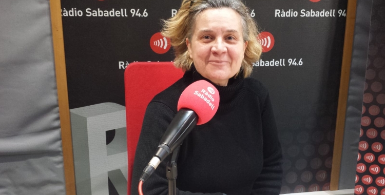 Anna Güell als estudis de Ràdio Sabadell