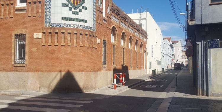 Imatge de la intersecció entre els carrers Les Paus i Llobet on s'actuarà  | Arxiu