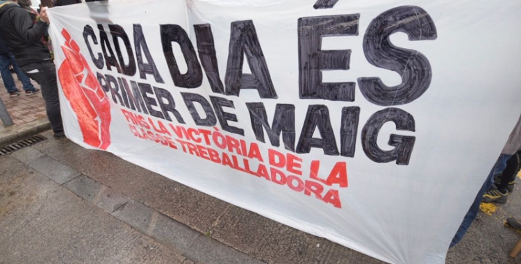 Pancarta de la manifestació de l'1 de Maig de l'any passat a Sabadell/ Arxiu Ràdio Sabadell