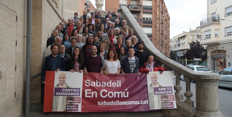 Els comuns a les escales del Mercat Central | Roger Benet 