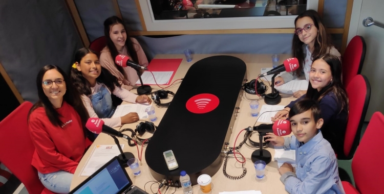 Representants del Consell dels Infants a Ràdio Sabadell | Pau Duran