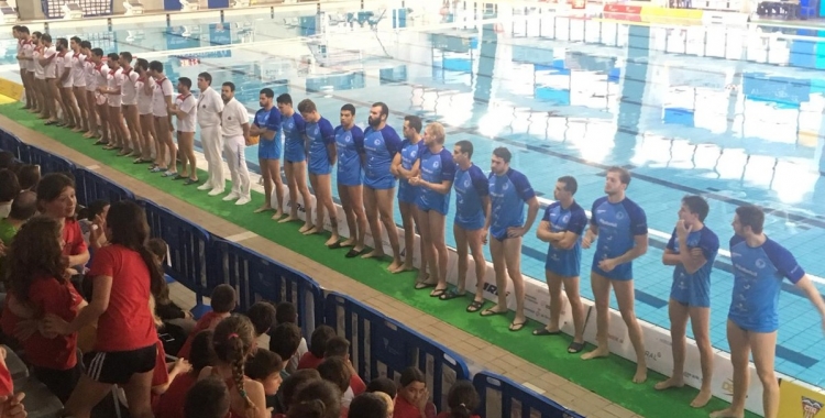 Presentació de tots dos equips en el partit del dimarts | @cnswaterpolo