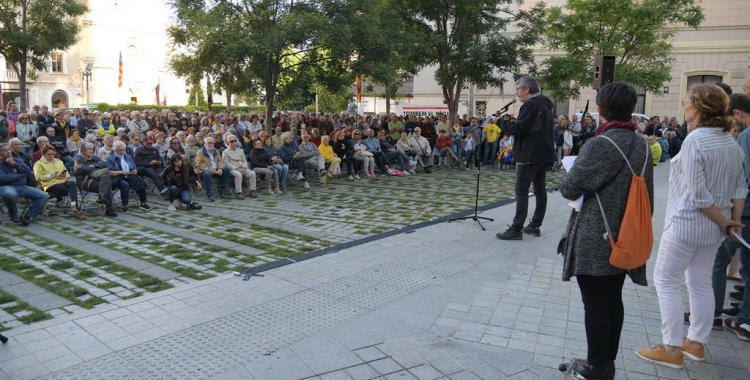 L'actor Jep Barceló, durant la lectura del manifest | Roger Benet