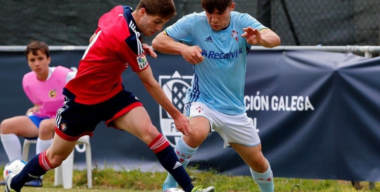 Rey disputant un partit amb el juvenil del Celta. | FGF