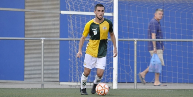 Jurgi Oteo en el partit de Copa Catalunya jugat a Sant Feliu | Críspulo Díaz