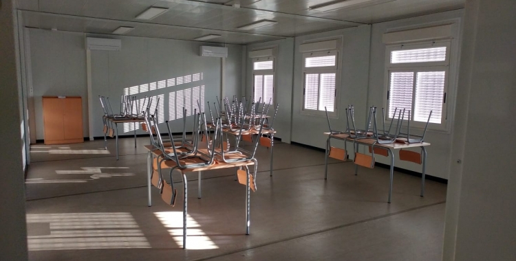Interior dels barracons de l'institut Narcisa Freixas | Pere Gallifa