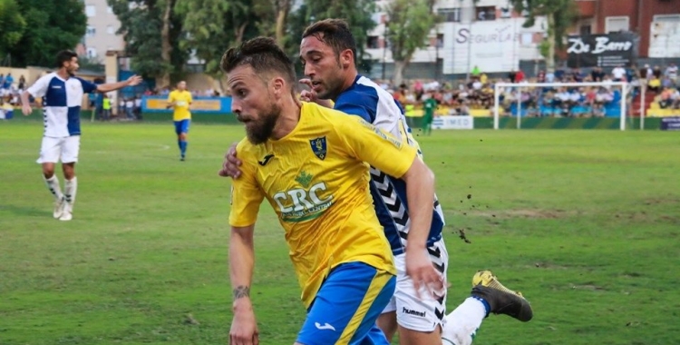 Boris, el dia del seu debut a Oriola | Orihuela CF