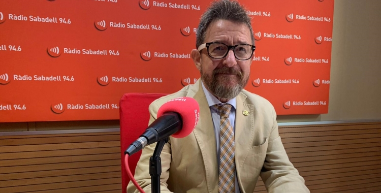 Manolo Hernández, degà de l'ICAS, als estudis de Ràdio Sabadell | Ràdio Sabadell