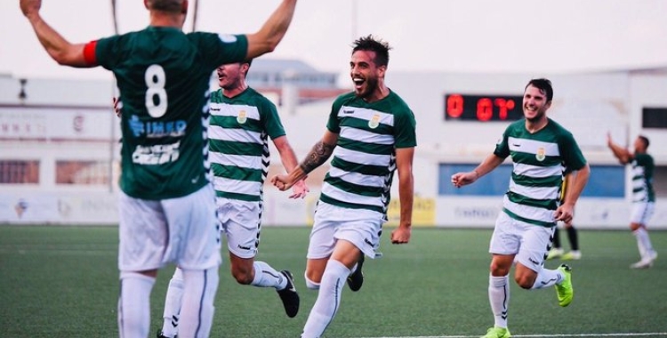 El Jove Español celebra un gol a la final de la fase autonòmica valenciana de la Copa Federació