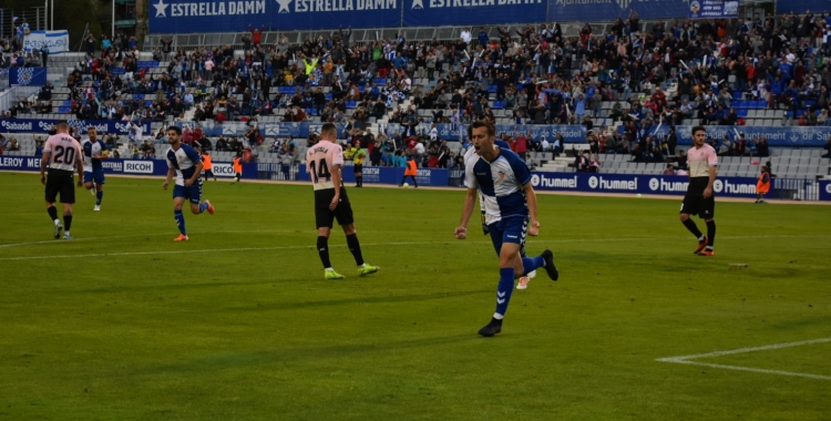 L'afició arlequinada celebra el primer gol de Lanza | Críspulo Díaz