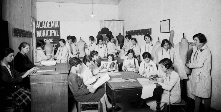 Exposició Mda i Modistes Museu Història de Catalunya