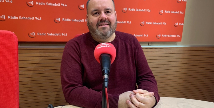 Joan Mena als estudis de Ràdio Sabadell | Mireia Sans