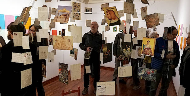 Exposició "Xarxa de versos: el paraigua de Joan Brossa" 