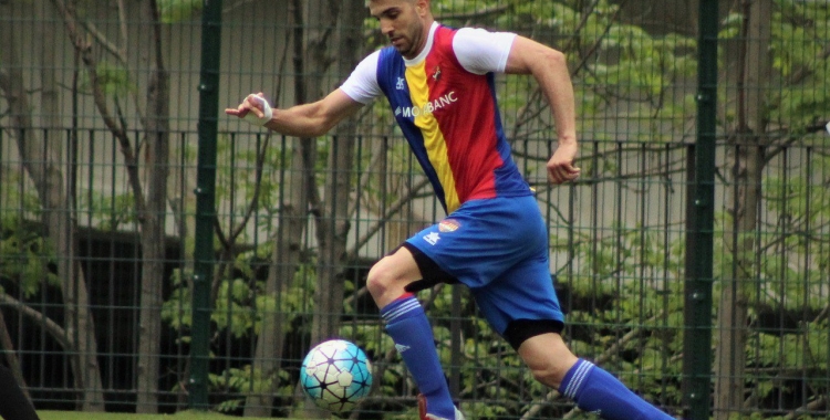 Ernest Forgas amb la samarreta tricolor | FC Andorra