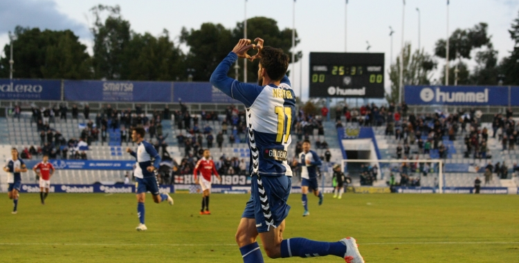 Néstor Querol celebrant el seu gol ahir contra el Nàstic | Sandra Dihör