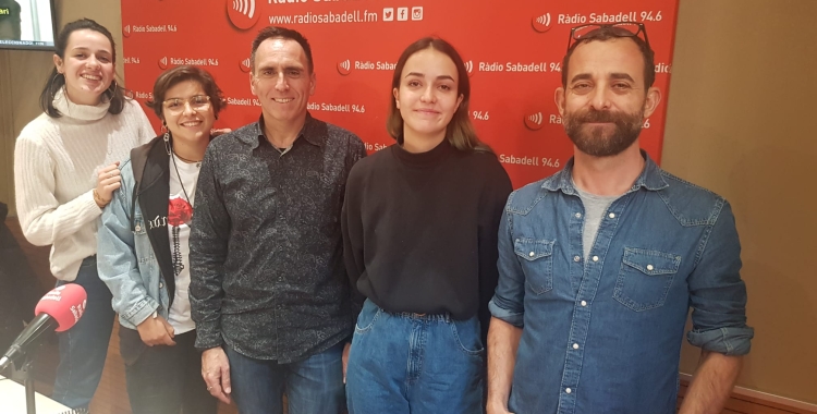 Escola Illa és... Compromís! Alumnes i professors ens presenten un projecte per senyalitzar els espais del camp de refugiats!