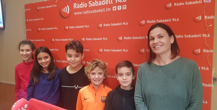 Alumnes de 5è i 6è de primària de l' Escola Ribatallada