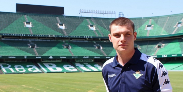 Xiker Ozerinjauregi a l'estadi Benito Villamarín | Informa Betis