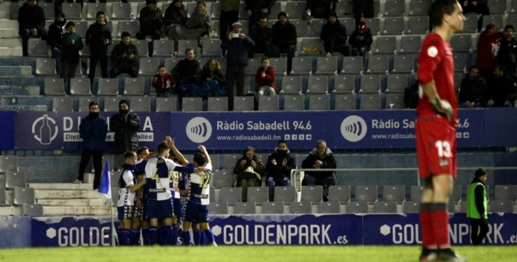 Celebració arlequinada amb el gest de Picón en primer pla | Sendy Dihör