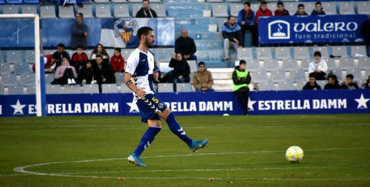 Pajarero va ser titular per últim cop en el partit contra el Prat | Críspulo Díaz
