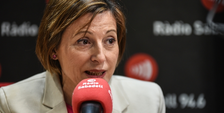 Carme Forcadell a l'estudi de Ràdio Sabadell | Roger Benet