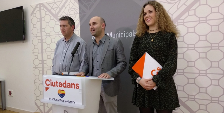 Jose Luís Fernández, Adrián Hernández i Laura Casado en roda de premsa | Helena Molist