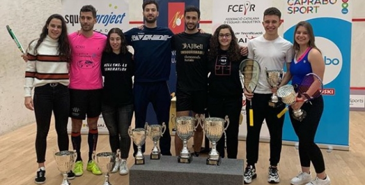 Pajares, al centre i de negre, com a nou campió nacional | RFESquash