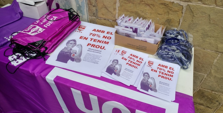 Material creat per la UGT per  la campanya 'Amb el 70% no en tenim  prou' | Pere Gallifa