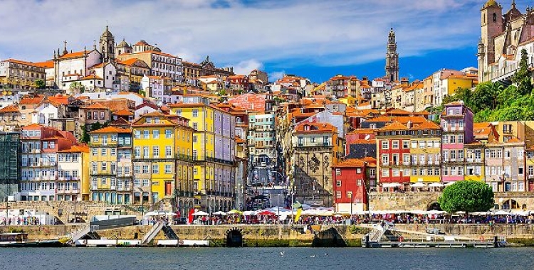 Fem les maletes i anem a la ciutat de Porto amb l'Anna Reyes!