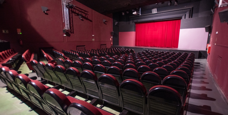 La platea del Teatre Sant Vicenç, buida | Roger Benet