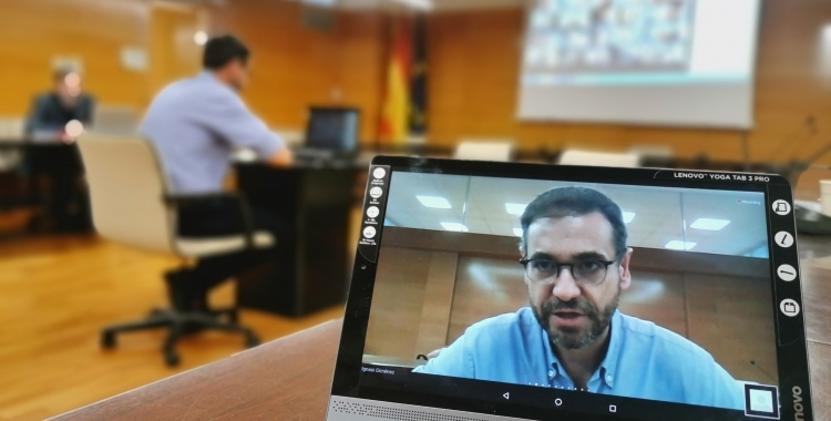 Ignasi Giménez, president del Consell Comarcal, durant el Consell d'Alcaldies/  Consell Comarcal