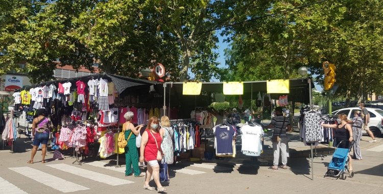 Parades del mercat ambulant dels Merinals  | Raquel García 