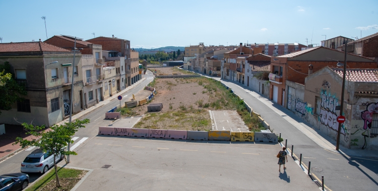 Panoràmica de les barreres New Jerseys del carrer Fraser Lawton | Roger Benet