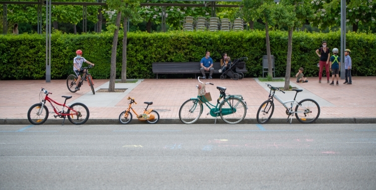 Bicicletes a l'Eix Central de la ciutat/ Roger Benet