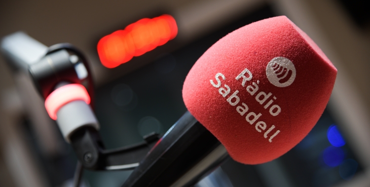 Imatge d'un microfron de Ràdio Sabadell | Roger Benet