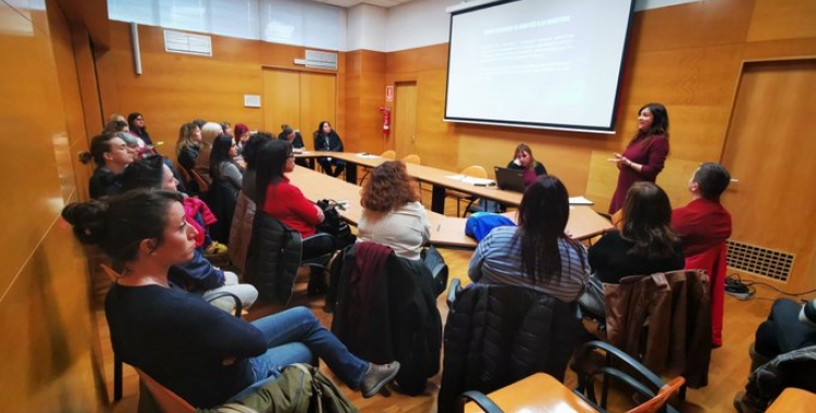 5 sabadellenques participen al programa "Dona i ocupació de qualitat a la indústria" per trobar feina
