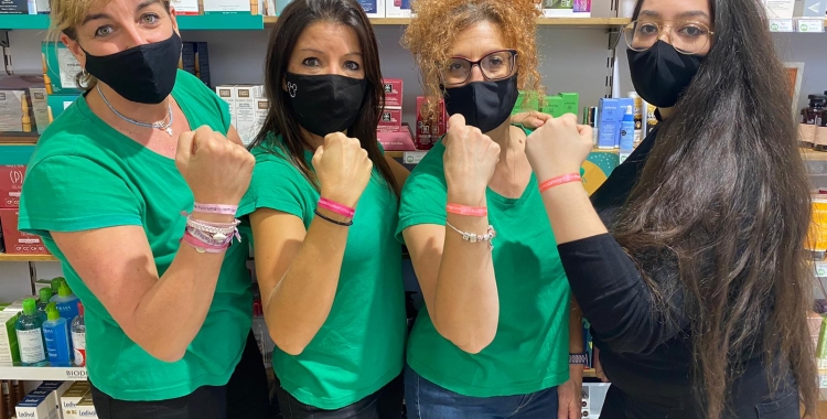 28  farmàcies de Sabadell se sumen a la campanya 'Sigues una mà amiga' de la Fundació Oncolliga